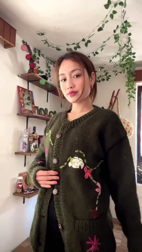 Floral Embroidered Knit Cardigan 🌿🧥 – Dark Green Layer Styled with Black Pants & Brown Boots - Image 6
