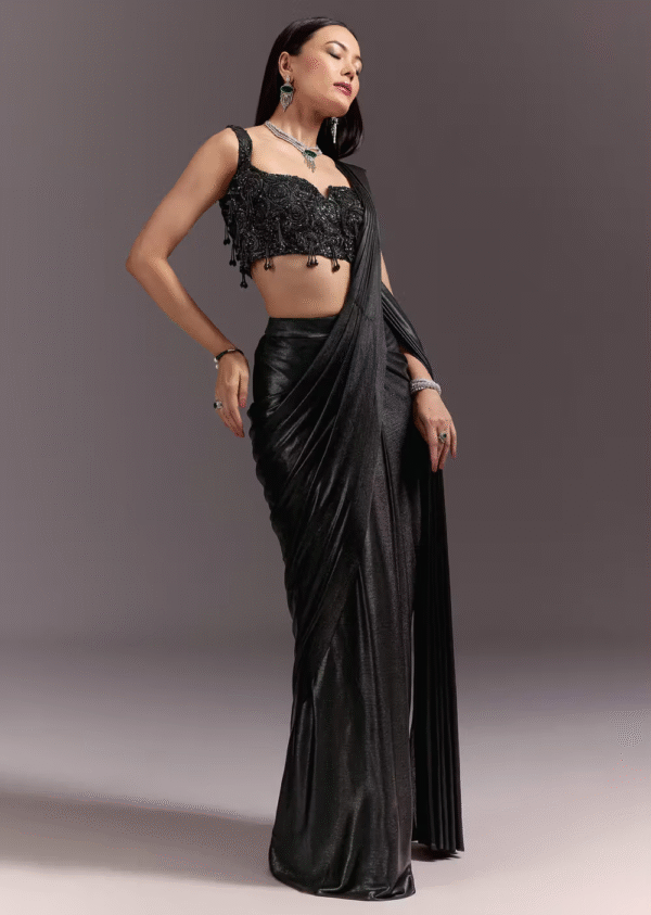 Metallic Noir Drape Saree ✨🖤💎